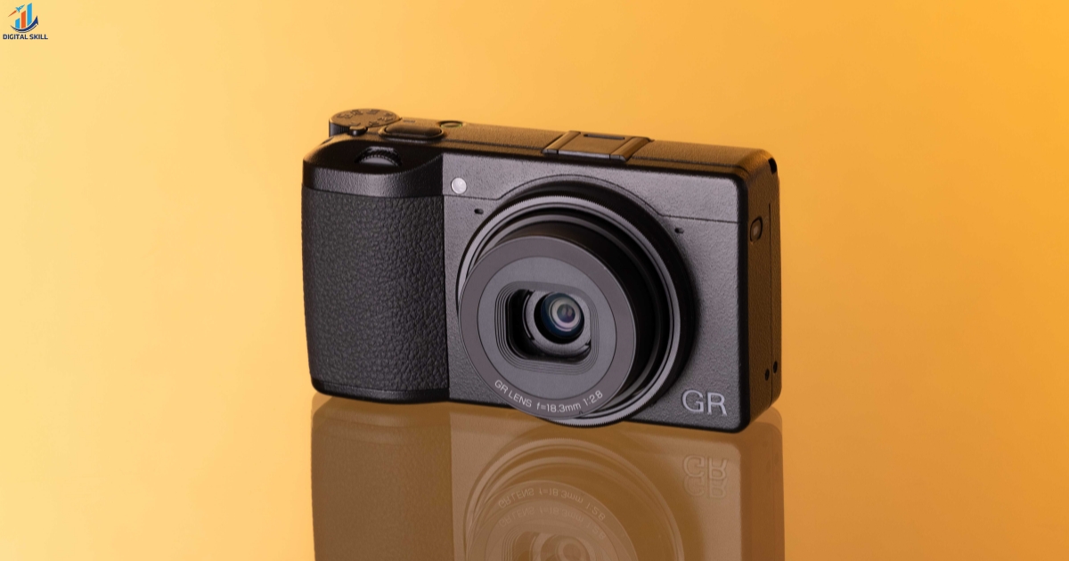 Small Digital Camera